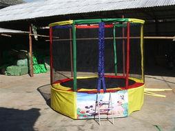 成人用蹦蹦床视频,成人娱乐健身新潮流